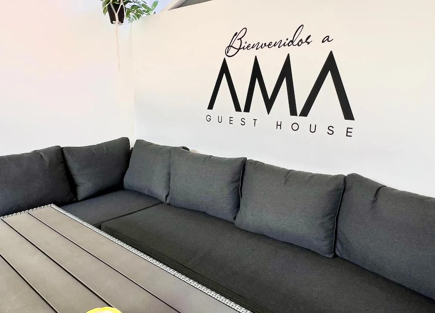 Ama Guest House 科拉雷侯 0*,  西班牙